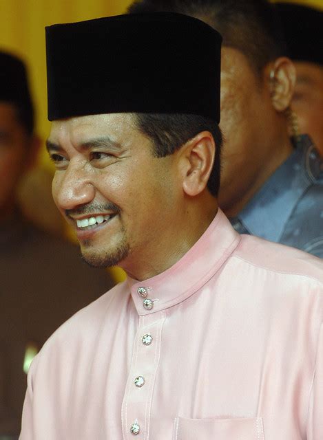 He is malay by ethnicity and an adherent of. Rhu Rendang Baru: Bebas daripada pengaruh politik ...
