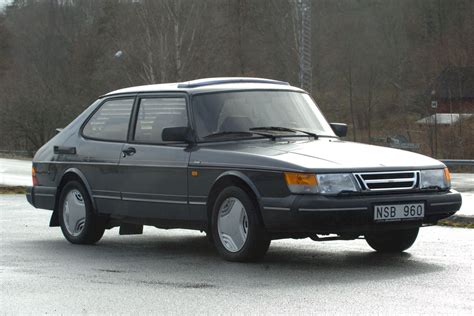 From time to time people have been. SAAB 900i 2.0 Coupé Jubiléum — 1988 på Bilweb Auctions