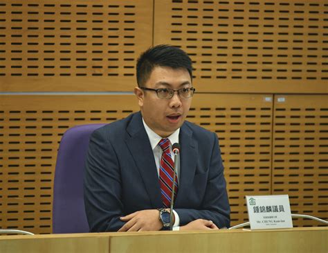 The site owner hides the web page description. 【修例風波】民主動力譴責警方將軍澳拘捕執行職務區議員