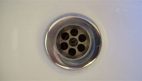 This diy plumbing lesson shows you how to replace one and reviews what tools you'll need. How to Replace a Bathtub Drain Flange | HomeSteady