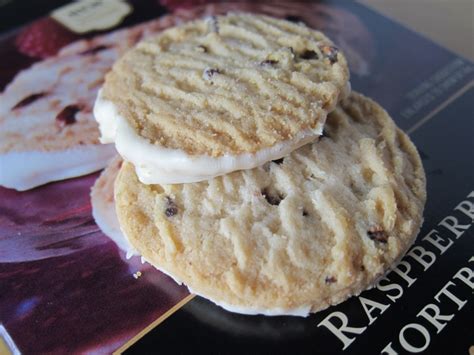 Remove to wire racks to cool. Review: Ralph's - Private Selection Raspberry Shortbread ...