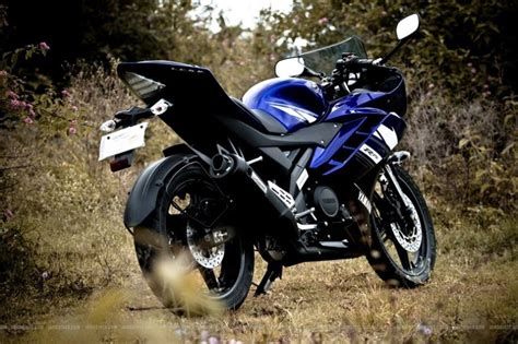 Yamaha yzf r15 speed is reborn. Yamaha R15 V2.0 HD wallpapers