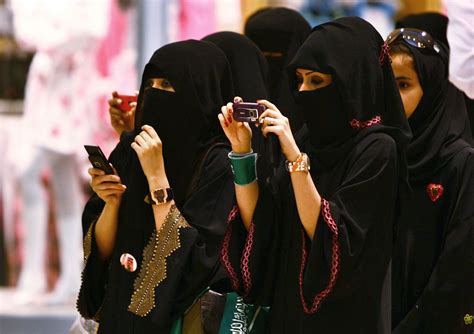 Saudi Arabien Seine Majest T Gew Hrt Einen Hauch Von Frauenrecht
