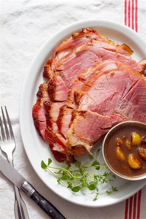 Meanwhile, heat the butter in a small pot or saucepan over medium heat until golden browned. Honey Garlic Baked Ham Recipe — Eatwell101