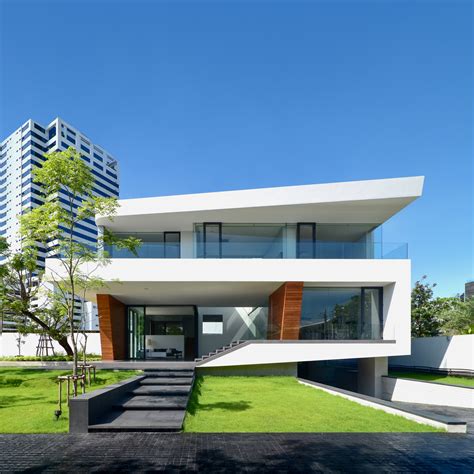 Waterfall House / Architects49 House Design Limited ...