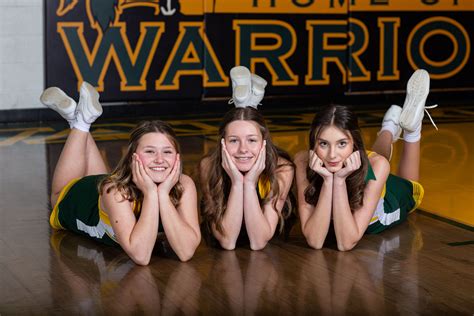 This Cheerleader’s Photo Proves Anything Is Possible.