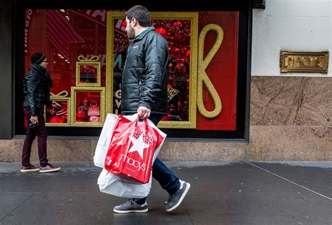 Macys Shares Fall On Sales Miss Retailer Slashes Outlook Flipboard