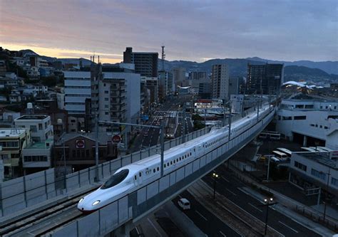 西九州新幹線が開業 博多－長崎間、従来より30分短く 毎日新聞