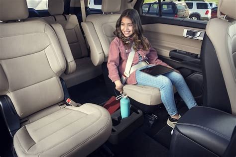 Ford Edge With 3rd Row Seating Elcho Table