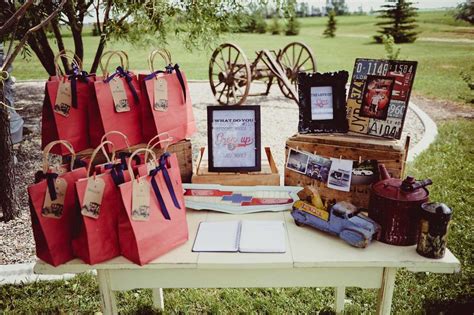 Vintage Car's Birthday Party Ideas | Photo 12 of 33 | Cars birthday