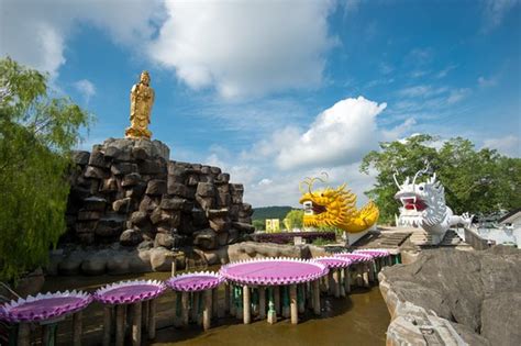 Menawarkan harga penginapan yang berbaloi dan sesuai untuk pengunjung yang datang bersama kumpulan 'family' yang besar. TOP 25+ Tempat Menarik Di Alor Gajah 2019 PALING BEST ...