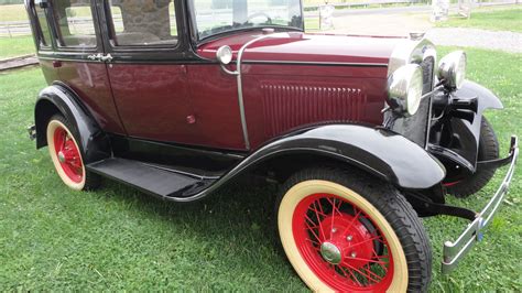 1930 Ford Model A Town Sedan By Murray Vin A3233272 Classiccom