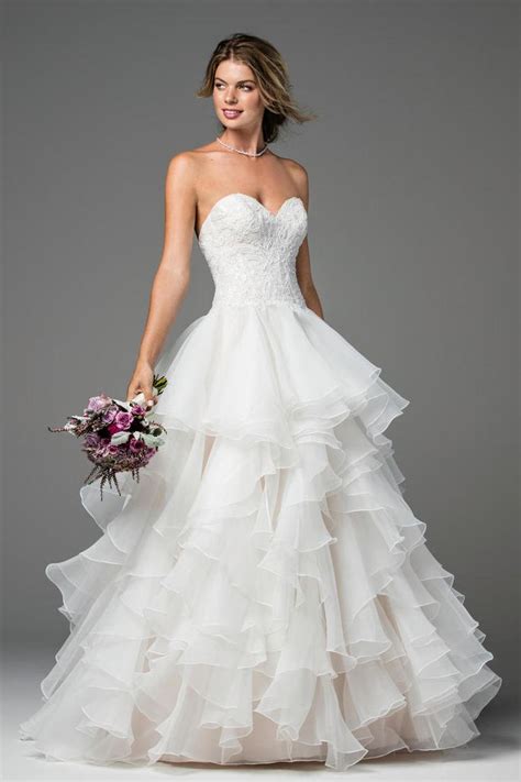 Wtoo Ivory Strapless Tenley Wedding Gown With A Sweetheart Neck