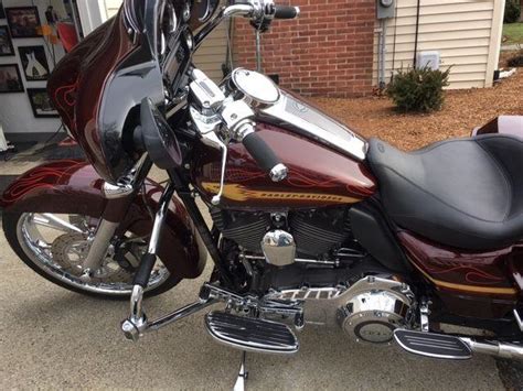 Front end has a custom made 23 inch cvo wheel to match the rear with a wrap around fender painted to match and hhi raked triple tree. Motorcycles - 2010 Harley Davidson Screaming Eagle CVO ...