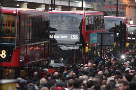 Tube Strike Drivers To Stage 24 Hour Walkout After Demanding Four Day