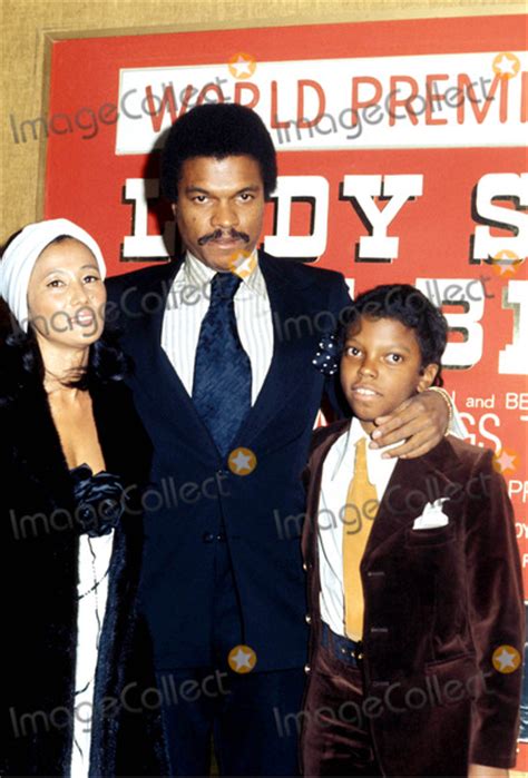 Photos And Pictures Billy Dee Williams With Wife And Son