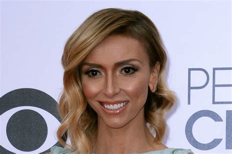 Giuliana Rancic Apologizes To Zendaya For Dreadlocks Comment