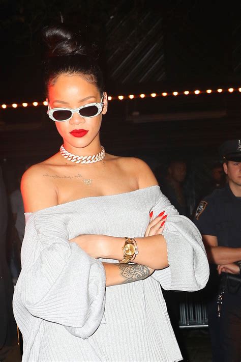 Jewelry Is Always A Good Idea How To Bling It On Like Rihanna