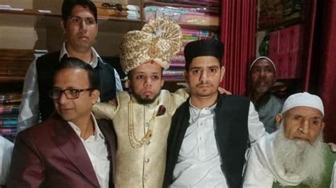 Two And A Half Feet Of Azim Mansuri Wishes Were Fulfilled Sehra Turned Out Barat Marriage With