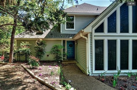 Located on the red river and constructed in the early 1940's as a flood control project, lake texoma covers 140,000 acres and has over 600 miles of shoreline. 75 Lakepoint Loop Pottsboro Tx - Here is your chance to ...
