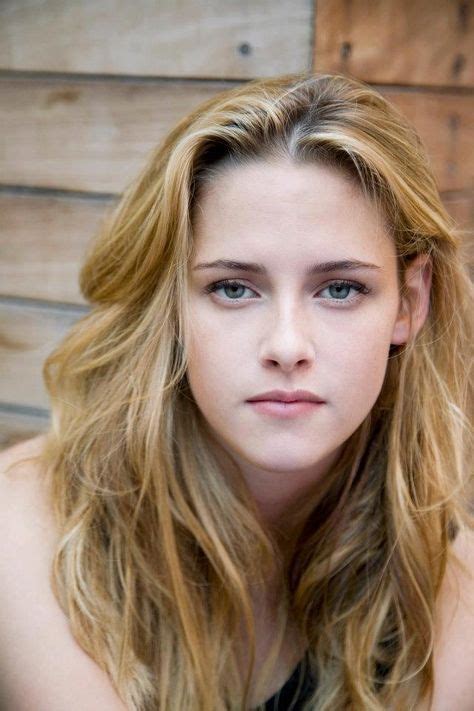 Kristen Stewart Into The Wild Portraits At TIFF Beautiful Celebrities Beautiful Actresses