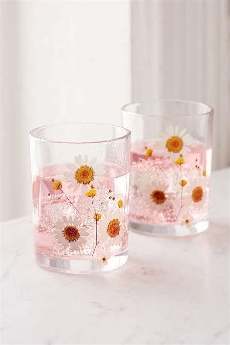 Urban Outfitters Pressed Daisy Glasses Set Cute Cocktail Glasses