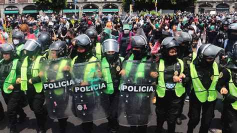 Policías En La Ciudad De México Deberán Llevar Identificación Visible
