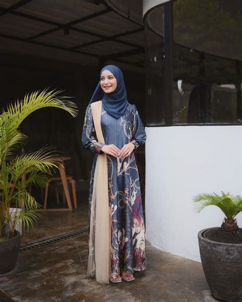 10 Dress Hijab Anggun Cut Intan Nabila Selalu Stylish