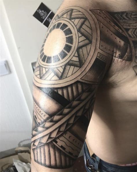 Los tatuajes maories están unidos al significado de la palabra tatú. Los mejores tatuajes Maoríes para hombres 2021 - Modaellos.com
