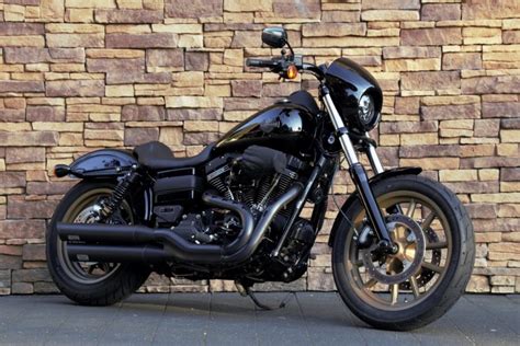 Ve bu yıl, yeni low rider® s ile bu heyecan verici bakış açısını daha da ileri taşıyoruz. 2016 Harley-Davidson Low Rider S Dyna FXDLS 110 *VERKOCHT ...