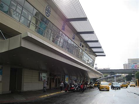 分館網站 總館 高雄文學館 鼓山分館 旗津分館 右昌分館 左營分館 三民分館 新興分館 新興民眾閱覽室 鹽埕分館 前鎮分館 寶珠分館 南鼓山分館 苓雅分館. 高雄国际机场去台铁高雄火车站