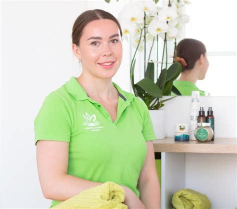 Holistic Massage Therapy In Ipswich Lanas Holistic Centre