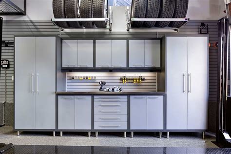 Garage cabinets by redline garagegear are engineered for the garage environment. 4 Storage Options That Will Maximize Your Garage Space