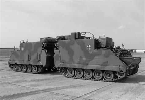 German M577 Tracked Armoured Command Post Vehicle A Military Photos