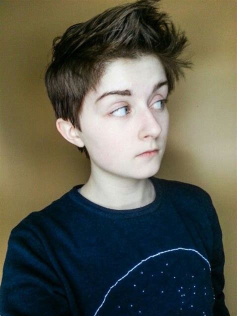 New haircut got me feelin fly and androgynous. Pin on cute hoomans