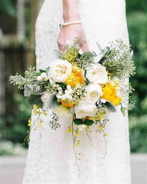 A Modern Yellow And White Wedding In Toronto Yellow Wedding Bouquet
