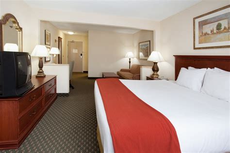 Holiday inn resort® hotels official website. Holiday Inn Express Greeley, Greeley, CO Jobs ...