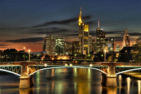The federal republic of germany; How To Germany - Frankfurt am Main: The Gateway to Germany