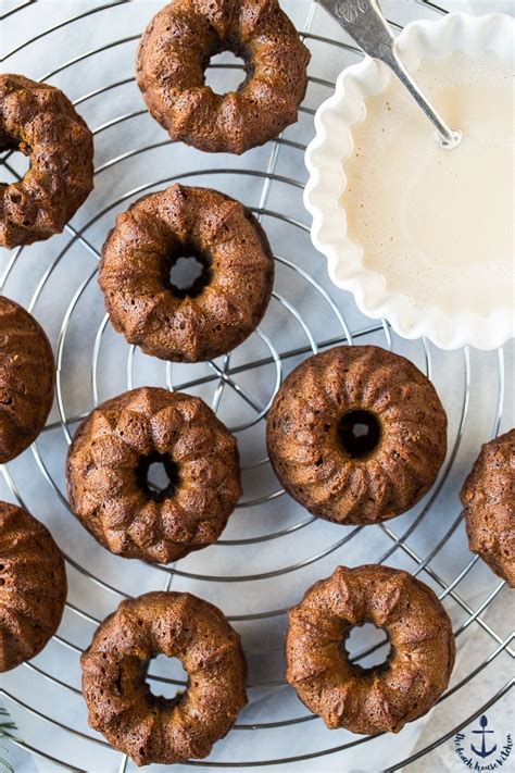 I know what you are thinking. Christmas Dessert : Gingerbread Bundt Cakes With Maple Glaze