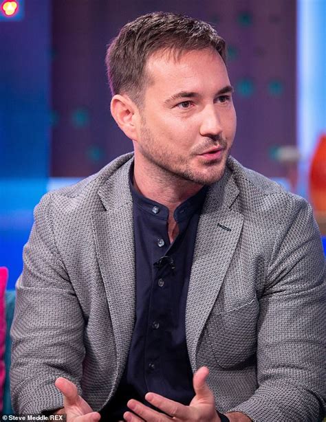 He is perhaps most notable for his role as liam in sweet sixteen, for his role as ewan brodie in monarch of the glen, and for his lead role in the popular crime show line of duty. Martin Compston Line Of Duty star Martin Compston... Shotoe