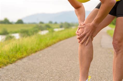 Knee Pain From Running Common Causes And Treatments