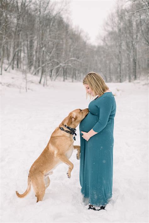 Heather And Tommy Wisconsin Maternity Photographer Larissa Marie