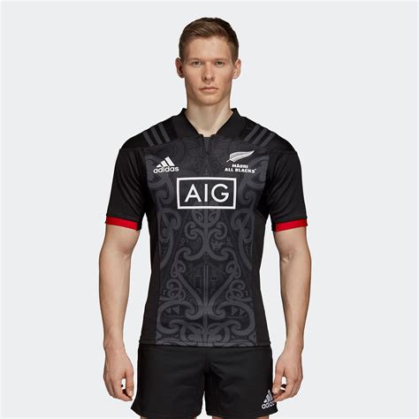 The new release adidas all blacks performance jersey is for the fan who wants performance. All Blacks Maori Jersey