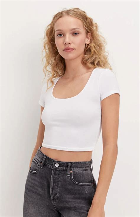 Pacsun In Cropped White Tee Cropped Shirt Outfit Plain Shirt
