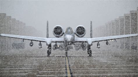 These Cool Photos Of Davis Monthan A 10s Under A Snowstorm Give A Whole New Meaning To “brrrr T