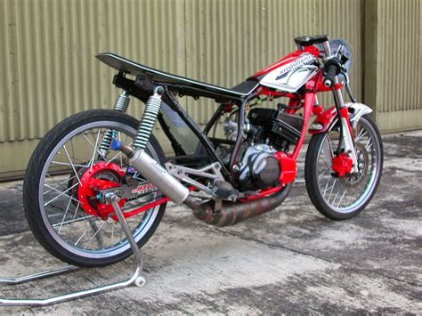 Apabila anda ingin rx king modif minimalis, maka melakukan modifikasi pada bagian ini saja sudah berpengaruh besar ke perubahan. Foto Motor Drag Yamaha RX King | Motor, Gambar, Drag racing