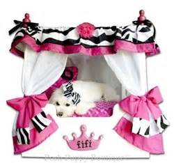 For one, they're very versatile and you can use them both indoors and outdoors, owing to. Luxury Princess Zebra Canopy Bed- Beds, Blankets ...