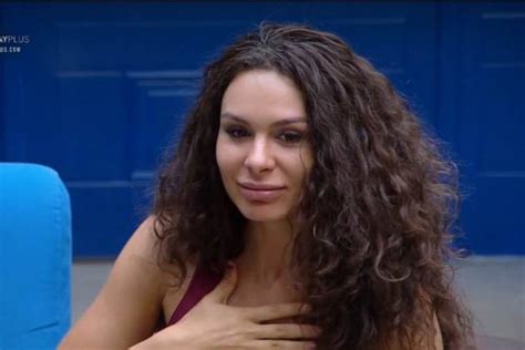 Fernanda Lacerda Passa Por Transformação No Visual E Reaparece