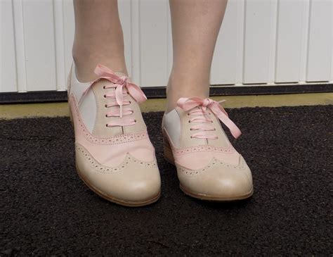 Cream Lace Shift Dress And Pink Brogues What Lizzy Loves