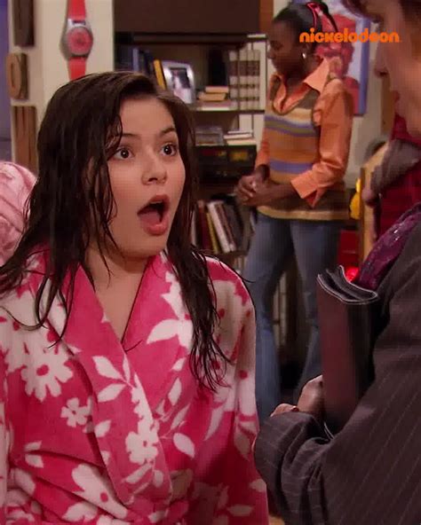 Carly Has To Switch Schools On This Day Icarly If Carlys Going To Switch Schools You